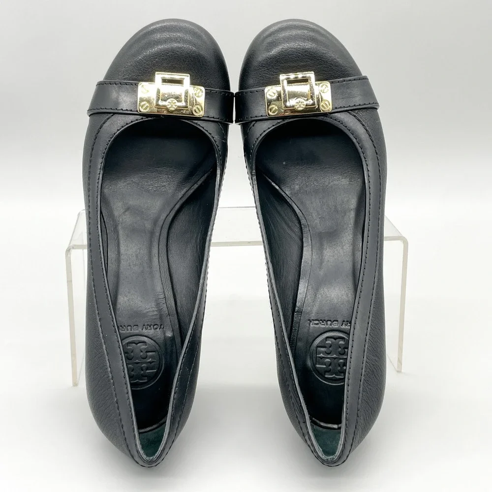 Tory Burch Womens 8.5M Pump Heels Shoes Black Leather Gold Buckle Office Classic